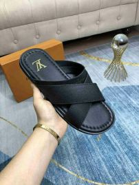 Picture of LV Slippers _SKU556983137501145